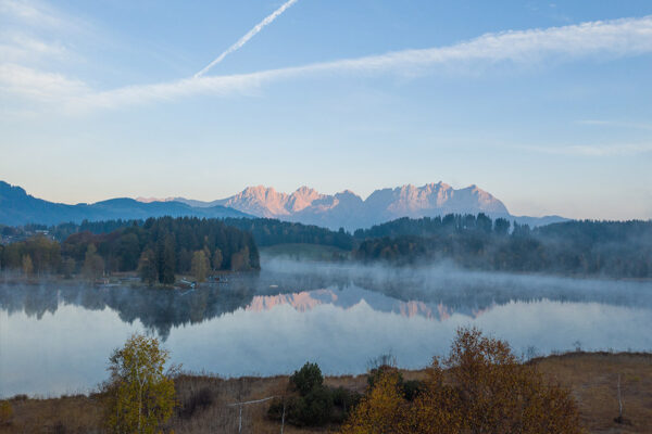 Schwarzsee Herbstmorgen Nebel
