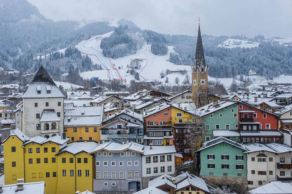 137 Kitzbühel Colorful mit Streif